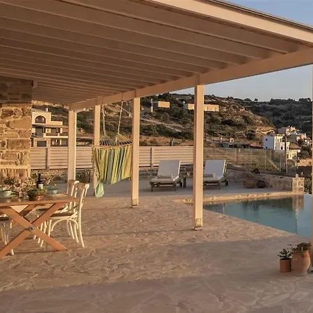 Levanta - Stilvolle, Geraeumige Luxus-steinvilla Ebenerdig Spektakulaere Aussicht Durchdachter Komfort In Toplage Sonnenuntergang Infinity-pool Privatsphaere Pitsidia